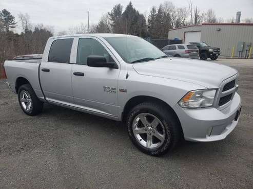 2015 Ram 1500 Crew Cab 4x4 Nice Truck - - by dealer for sale in Leicester, MA