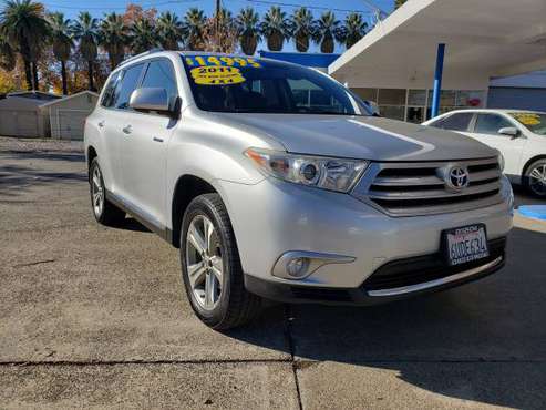 ** 2011 TOYOTA HIGHLANDER SUV LIMITED ** 4WD - cars & trucks - by... for sale in Red Bluff, CA