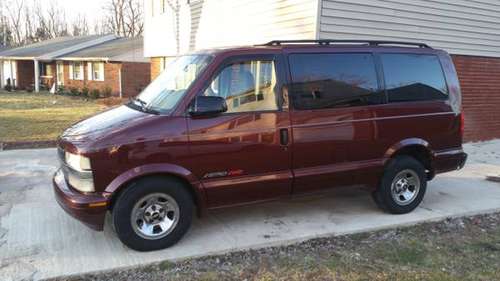 2001 Chevy Astro for sale in Dayton, OH