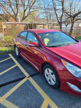 2011 huyandai sonata hybrid - cars & trucks - by owner - vehicle... for sale in N.olmsted, OH