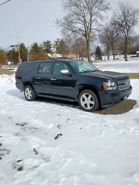 2013 Chevrolet Suburban 1500 LT4x4 Solid Black - - by for sale in Oregon, IL