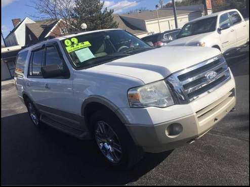 2009 Ford Expedition 4WD - cars & trucks - by dealer - vehicle... for sale in Louisville, KY