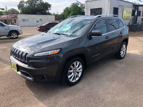 2016 Jeep Cherokee Limited 4dr SUV - cars & trucks - by dealer -... for sale in Victoria, TX