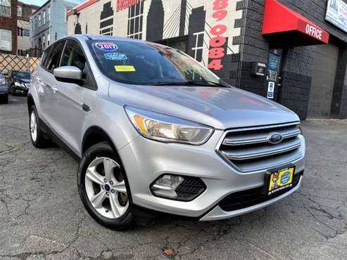 2017 Ford Escape SE 4WD - - by dealer - vehicle for sale in Chelsea, MA