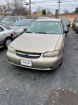 2000 CHEVROLET MALIBU 4 DOOR EXTRA RELIABLE LOW MILES ‼️‼️‼️ - cars... for sale in Harvey, IL