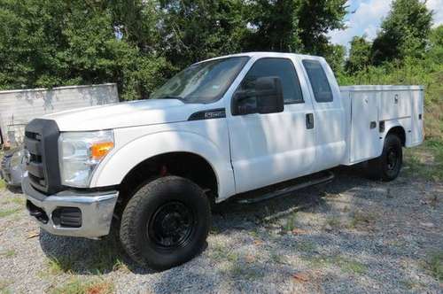 2014 Ford F250 XL Supercab 4x4 Utility Truck - - by for sale in Monroe, LA