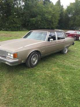 1984 olds regency brougham for sale in milwaukee, WI