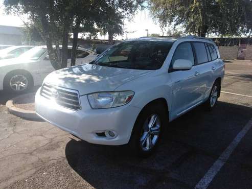 2009 toyota highlander AWD,,two owners clean title - cars & trucks -... for sale in Glendale, AZ