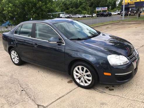 2010 Volkswagen Jetta SE Loaded Great Condition - - by for sale in Charlotte, NC