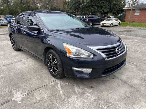 2015 Nissan Altima locally owned with warranty for sale in Garden city, GA