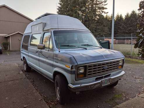 1986 Ford E-150 Econoline Camper with High Top, Solar, Bed and more... for sale in Keizer , OR