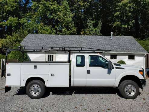 1-Owner 2012 F-350 4x4 ... you won't find a cleaner utility truck! for sale in Huntington, NY