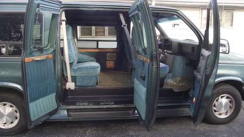 1995 Ford Conversion Van for sale in Robbins, IL