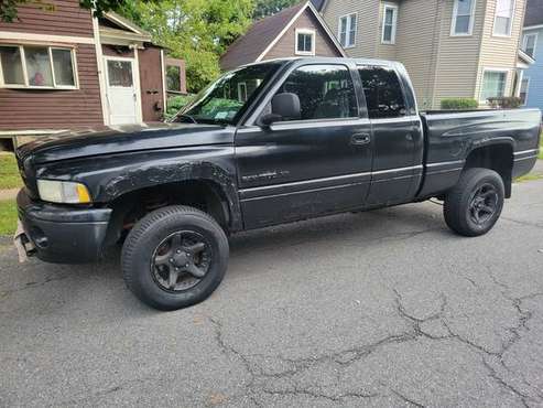 2001 Dodge Sport 8cyl 4x4 for sale in Johnstown, NY