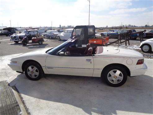 1990 Buick Reatta for sale in Staunton, IL