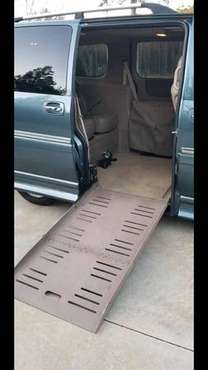 2007 Buick terraza Braun handicap wheelchair van for sale in Macon, GA