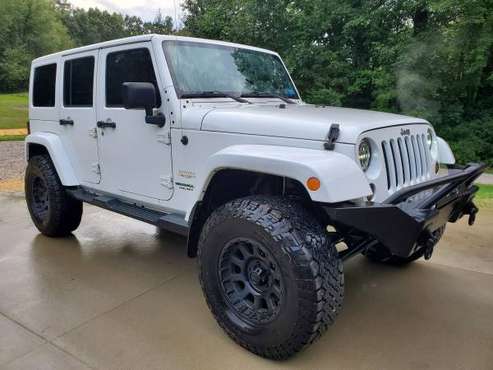 2013 unlimited wrangler Sahara jeep for sale in Howell, MI