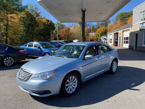 2014 Chrysler 200 - cars & trucks - by owner - vehicle automotive sale for sale in Ashburnham, MA