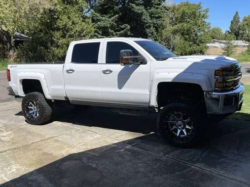 2017 Chevy Duramax for sale in Central Point, OR