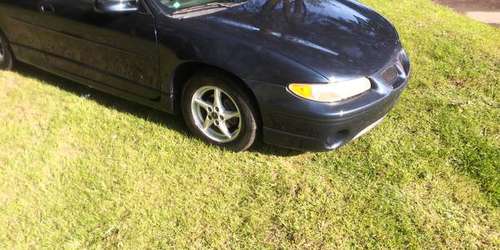 2002 Pontiac Grand Prix GT coupe**Clean** for sale in Flint, MI