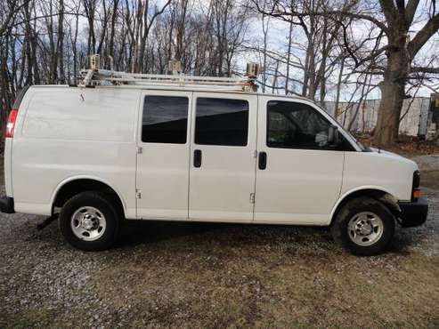 2015 RUST FREE CHEVY EXPRESS 2500 CARGO VAN W/LADDER RACK AND... for sale in TALLMADGE, OH 44278, IN