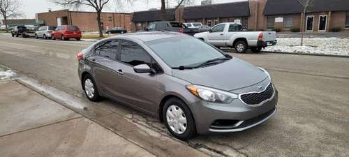2015 Kia Forte, Low 100k miles, Clean title & Carfax, No issues - cars for sale in Addison, IL