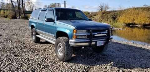 1995 suburban 2500 - cars & trucks - by owner - vehicle automotive... for sale in Ferndale, OR