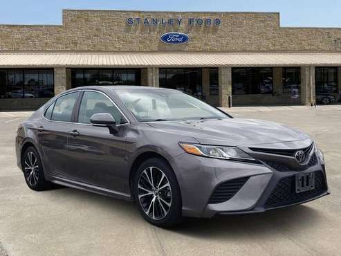 2018 Toyota Camry SE Gray Leather - - by dealer for sale in Pilot Point, TX