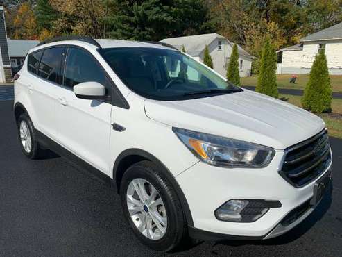 2018 Ford Escape SE! AWD! Low Mileage! NEW TIRES! - cars & trucks -... for sale in Schenectady, NY