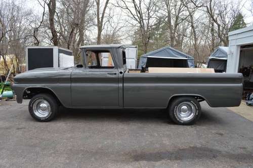 GMC long bed Fleetside pickup for sale in Naperville, IL