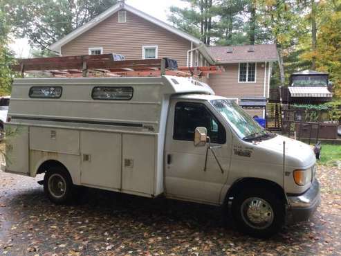 2002 Ford E 350 utility body for sale in Bolton, CT