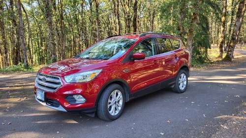 2017 Ford Escape 4WD, Tow package, Heated Seats - - by for sale in Albany, OR