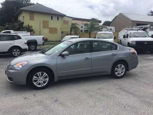 2008 Nissan Altima garage kept keyless perfect interior 3995 for sale in Cocoa, FL