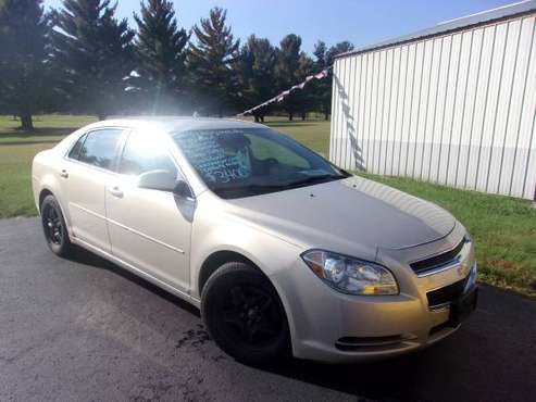 2010 chevy malibu LT 4dr - - by dealer - vehicle for sale in Hortonville, WI