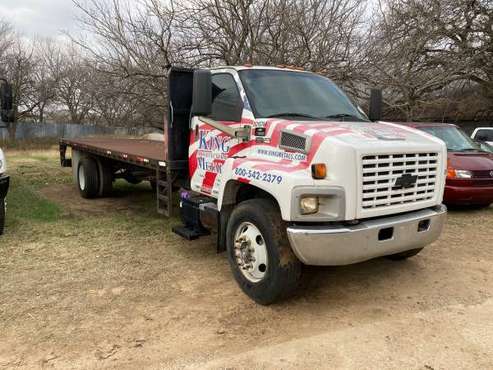 2005 CHEVROLET C7500 FLATBED W/LIFTGATE - - by dealer for sale in Kennedale, TX