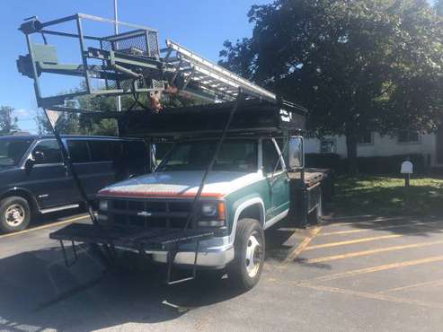 Bucket Truck / Sign Crane / Crane Truck for sale in Rochester , NY