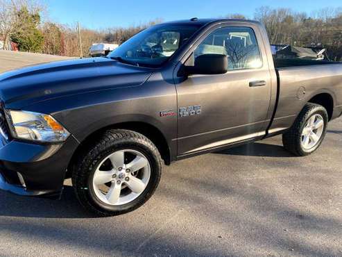 2014 RAM 1500 4WD/Hemi - 1 Owner- Excellet Truck! - cars & trucks -... for sale in NICHOLASVILLE, KY