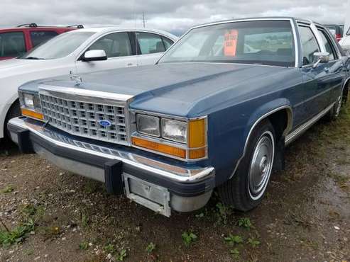 **NEW TIRES** 1984 Ford Crown Victoria **PRETTY CLEAN** for sale in West Fargo, ND