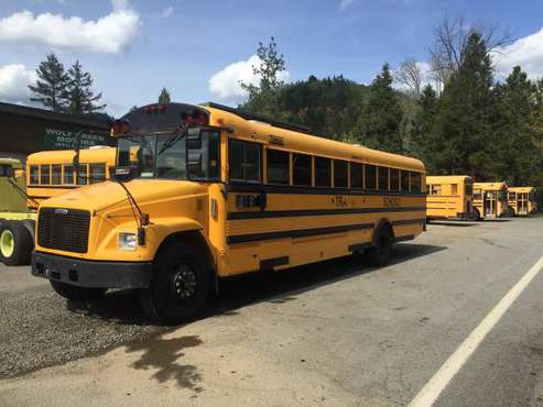 Freightliner Thomas school bus for sale in Wolf creek, CA