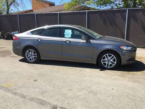 2014 Ford Fusion SE 73, 000 miles for sale in Rochester , NY