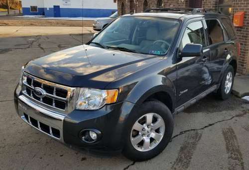 2009 Ford Escape Lmtd Hybrid - SPECIAL 4x4 Low Miles Leather Nav Roof for sale in New Castle, PA