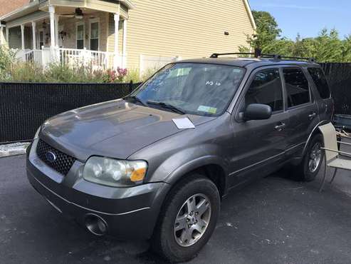 2005 FORD Escape Limited AWD for sale in Mastic, NY