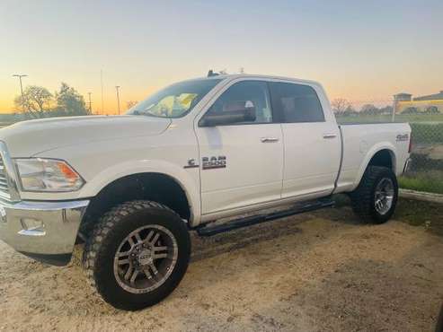 2017 RAM 2500 SLT MANUAL Crew Cab 4x4 for sale in Paso robles , CA