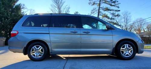2007 Silver Honda Odyssey - Great Family Car - - by for sale in Knoxville, TN