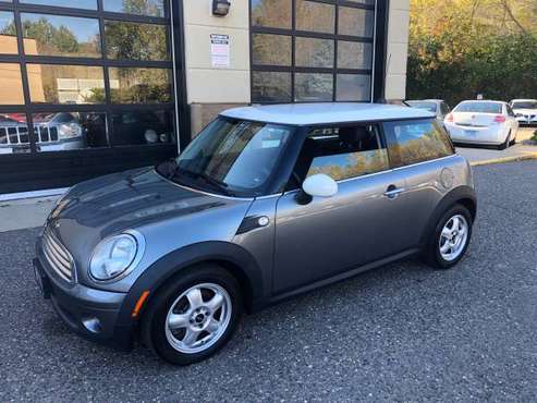 2010 MINI COOPER..... 6 SPEED MANUAL TRANNY....... 41xxx Miles Only!!! for sale in Saint Paul, MN