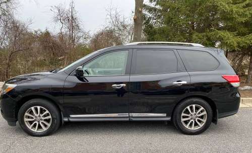 2014 Nissan Pathfinder SL - CLEAN CARFAX for sale in Davidsonville, MD