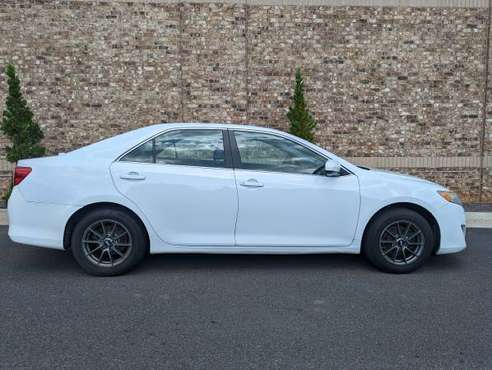 2014 TOYOTA CAMRY SE AUTOMATIC 4 Cylinder Gas Saver NEW EMISSIONS for sale in Cumming, GA