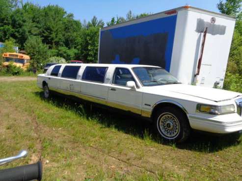 1996 lincoln limo for sale in Peru, NY