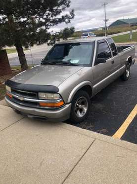 1998 S10 2.2L 2WD Manual for sale in Greensburg, IN