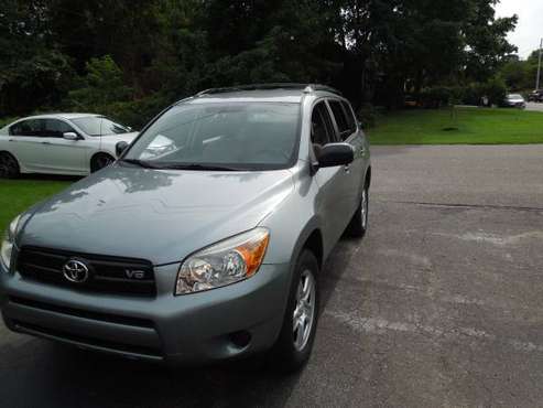 2006 toyota rav4 6cy low miles for sale in Copiague, NY